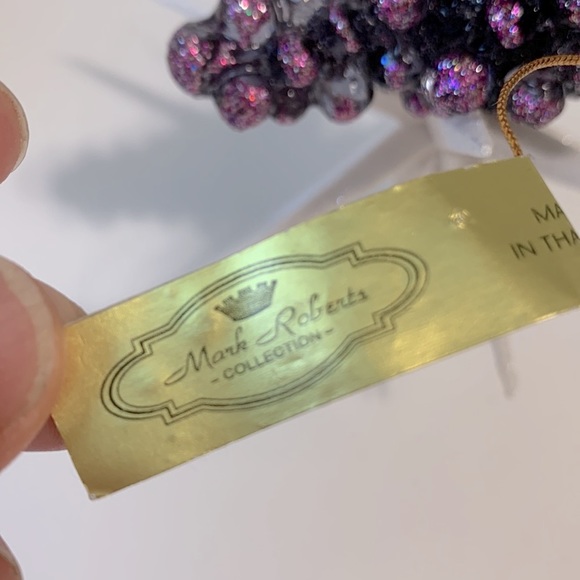 Mark Roberts Collection grapes cluster ornament - Picture 10 of 12